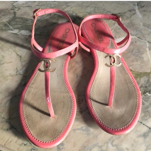 CHANEL sandals - Picture 1 of 9